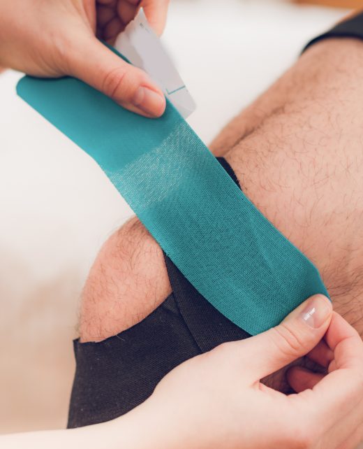 Knee treatment with kinesio tape